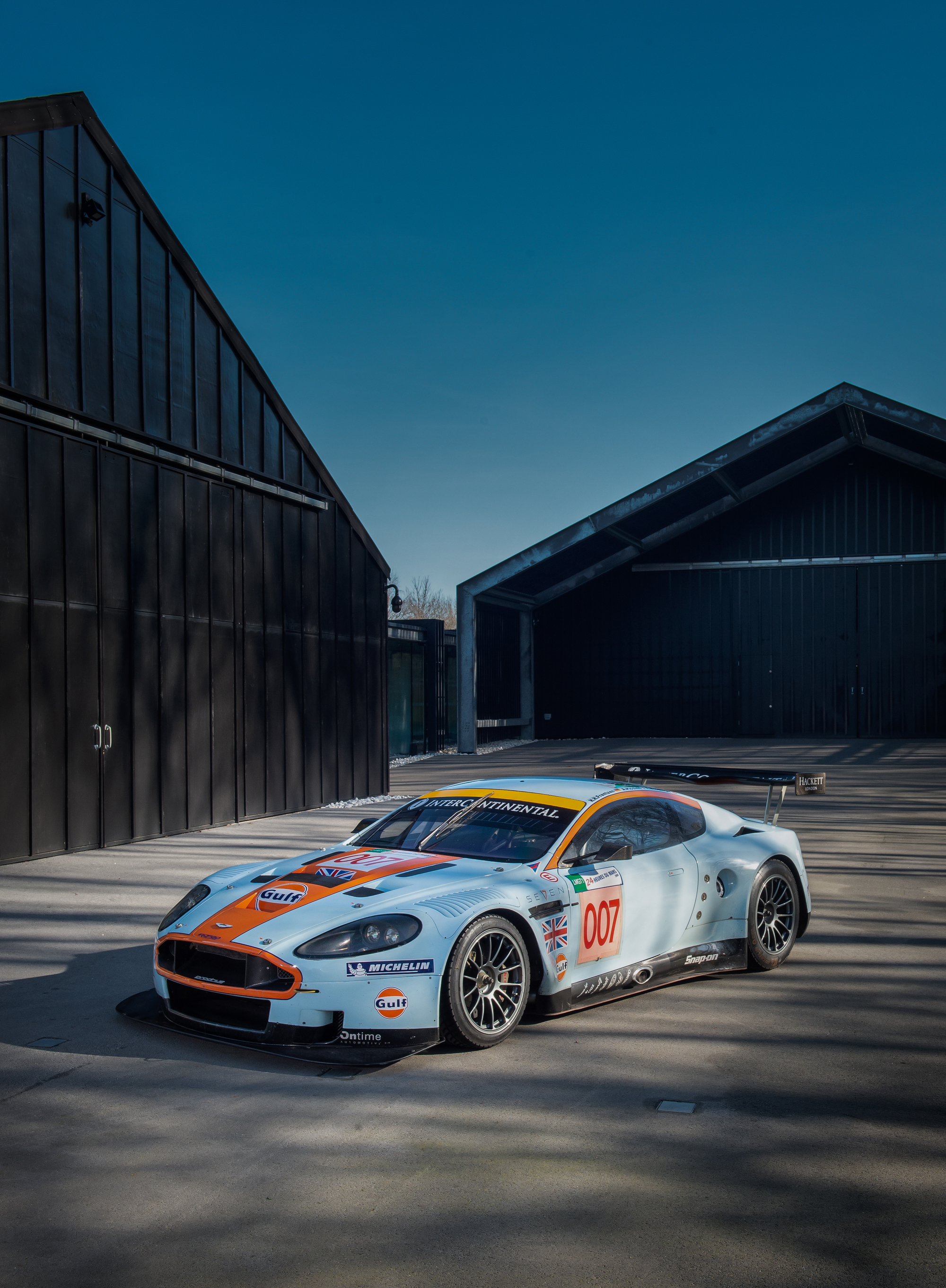 Aston deals martin dbr9